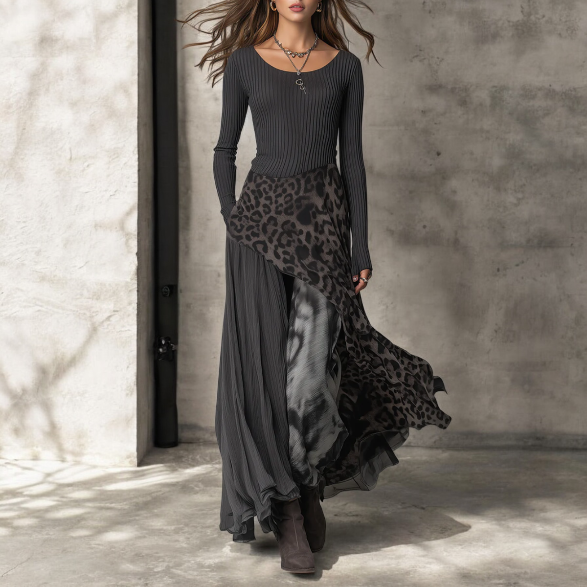 NKEM™ | Vestido Largo con Elegante Estampado de Leopardo y Fluidez Halagadora